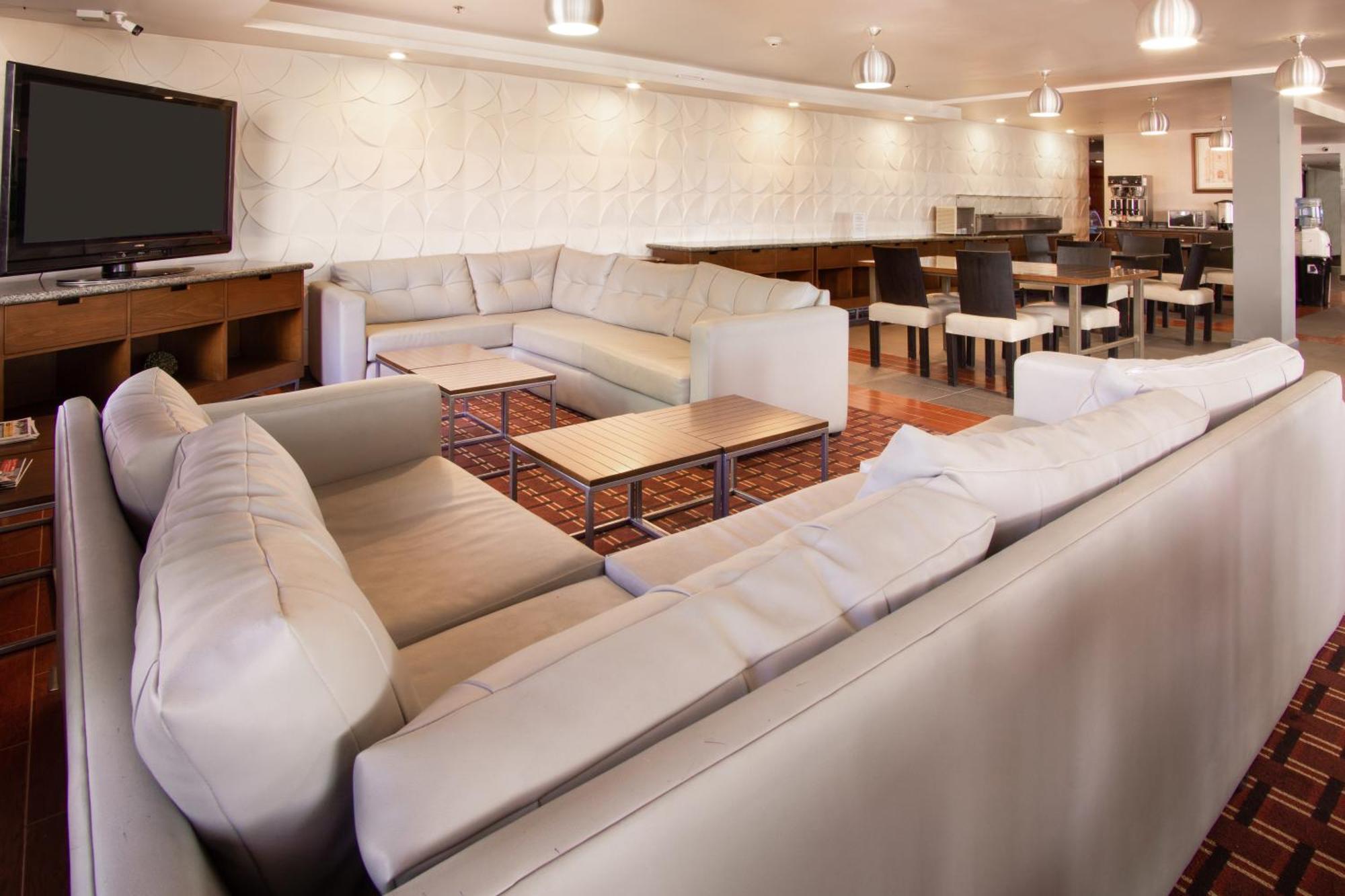 Four Points By Sheraton Saltillo Eksteriør billede